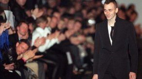 Yves Saint Laurent confirmó que Slimane será su nuevo director