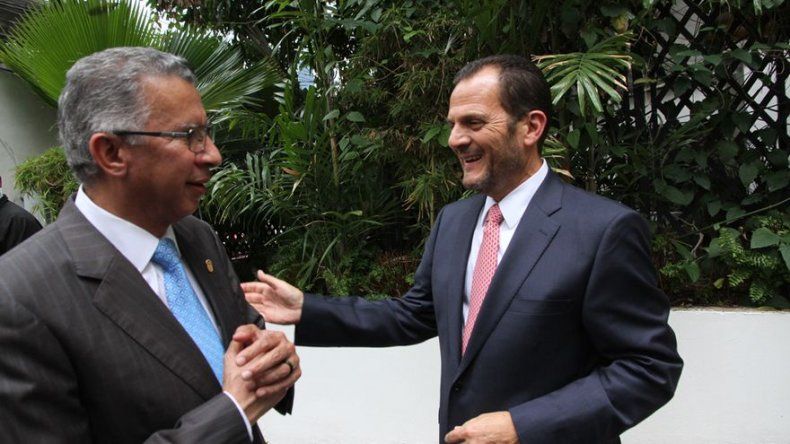 Contralor Humbert y Martiz se reúnen por temas de la CSS
