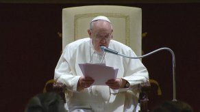 Papa pide perdón por abusos en internados católicos para indígenas en Canadá Papa pide perdón por abusos en internados católicos para indígenas en Canadá