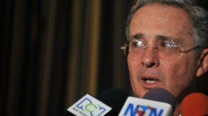 Uribe compareció ante la Fiscalía colombiana acusado por injuria