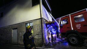 Incendio en centro cultural en Portugal deja 8 muertos y 9 heridos