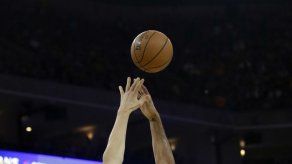 Warriors: Pívot Andrew Bogut descansará ante Grizzlies