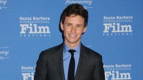 Eddie Redmayne paga el alquiler a estudiantes de Arte Dramático