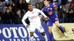 Panameño Coco Henríquez se lesiona con el Lech Poznan