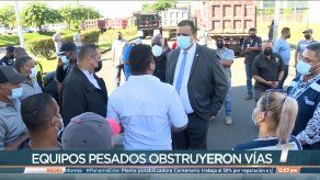 Conductores de volquetes exigen refrendo de pagos atrasados