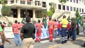 Diversos grupos de trabajadores marcharon hasta la CSJ