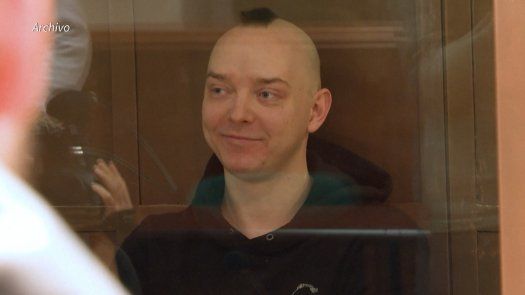 Rusia pide 24 años de prisión contra un periodista acusado de alta traición