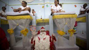 Concurso navideño trae alegría a prisión en Brasil