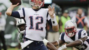 Brady y los Patriots siguen dominando a los Falcons