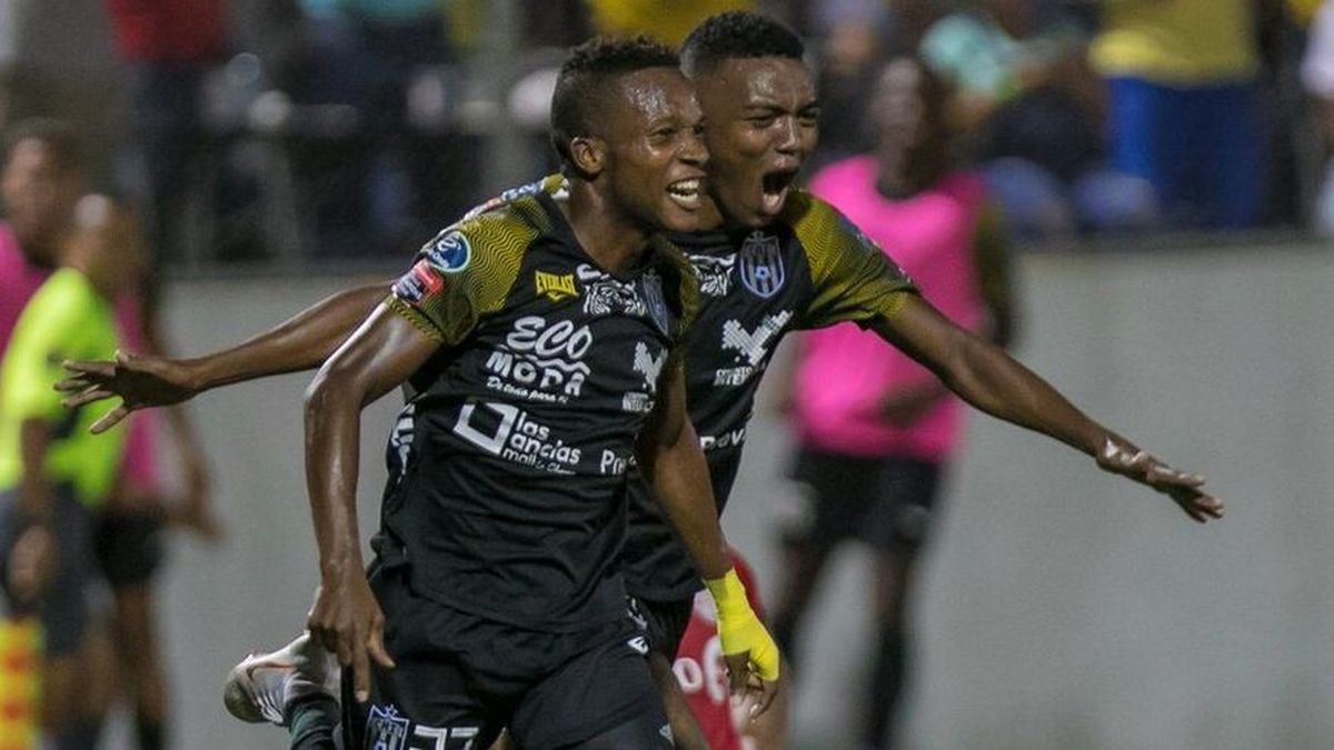 CAI de La Chorrera perpetra goleada histórica al Toronto FC – En Segundos  Panama