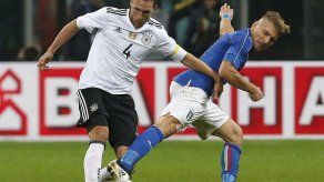 Italia y Alemania aburren con empate sin goles