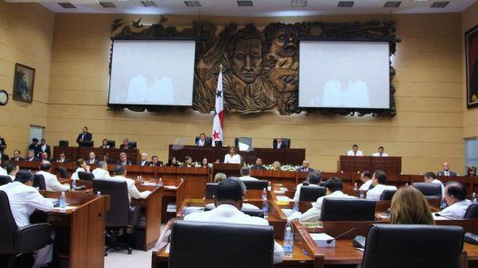 CD inicia proceso de expulsión contra diputados que no siguieron directriz del partido