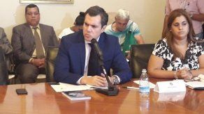 Credenciales avala la ratificación de director y subdirectora de Aduanas