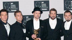 NSYNC felicita a Adele por haber superado su récord de ventas