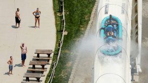 Absuelven a empleados de parque acuático por muerte de niño