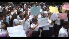 Protestas en el Instituto América por vacaciones