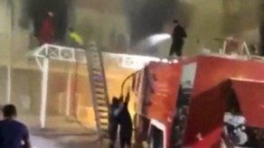 Las autoridades iraquíes están investigando las causas de la explosión de botellas de oxígeno que provocó el incendio.