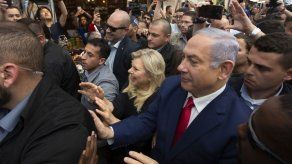 Israel vota en comicios centrados en el veterano Netanyahu