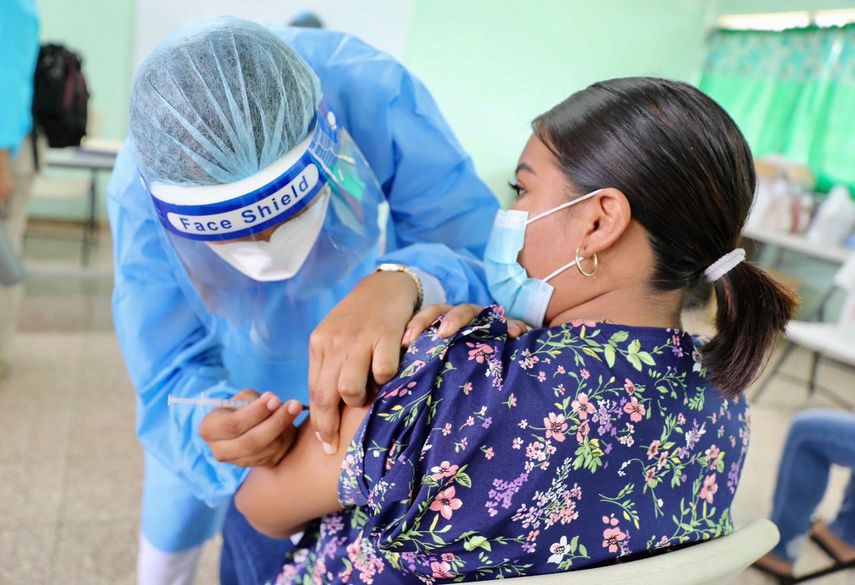Jornadas de vacunación contra covid-19 en Panamá.