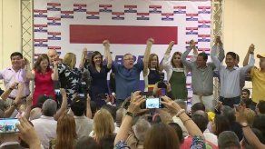 José Luis Fábrega presenta a Judy Meana como su compañera de fórmula