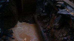 IDAAN repara daño en línea de 16 en avenida Manuel Espinosa Batista