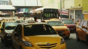 Taxistas cobran hasta 15 dólares de la Terminal hasta San Miguelito