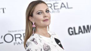 EgyptAir retira revista tras artículo sobre Drew Barrymore