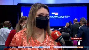 Ministra de Trabajo se refiere al pago del Décimo Tercer Mes