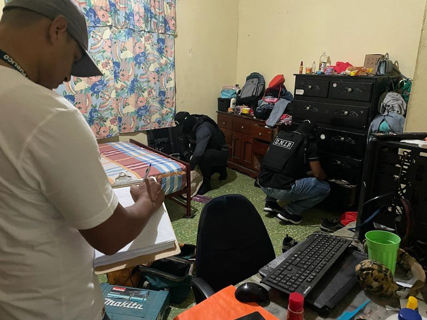 Esta investigación contra la trata de personas se inició en mayo de 2022, y en su primera fase se rescataron a 10 víctimas de abuso sexual. Esta investigación contra la trata de personas se inició en mayo de 2022, y en su primera fase se rescataron a 10 víctimas de abuso sexual.