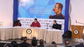Maduro acusa a EEUU de asalto a unidad militar venezolana