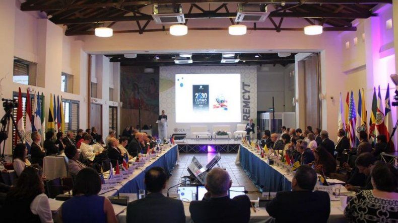 Países de OEA acuerdan fomentar inclusión de mujeres en ciencia y tecnología