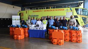 Bomberos reciben nuevos equipos de protección