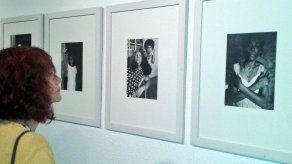 La artista mexicana Maya Goded exhibe su exposición Tierra Negra