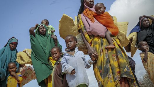 La guerra en Ucrania ha desviado de forma repentina millones de dólares de otras crisis. Somalia, que sufre escasez de comida debido principalmente a la guerra, podría ser la región más vulnerable.