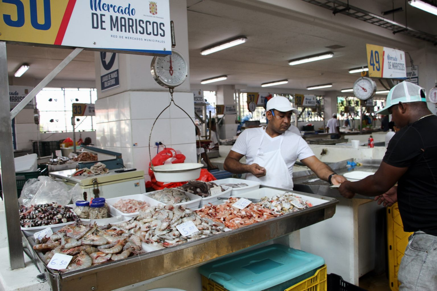 Horarios por Semana Santa del Mercado de Mariscos.