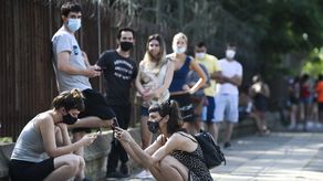 Alrededor del 73% de la población está inmunizada con dos dosis de vacunas en Argentina.