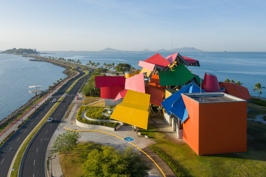 Empleos que ofrece el Biomuseo en Panamá.