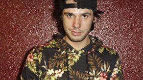 Petición para despojar a rapero francés por letras contra mujeres