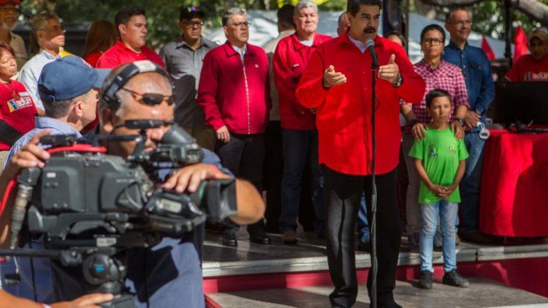 Maduro dice que precio del crudo es estable y el país va hacia la prosperidad
