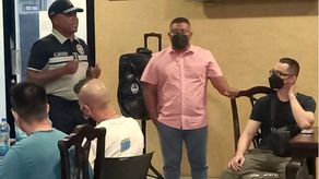 El subdirector general de la Policía Nacional, Simón Henríquez, participó de la reunión con los comerciantes en San Miguelito. El subdirector general de la Policía Nacional, Simón Henríquez, participó de la reunión con los comerciantes en San Miguelito.