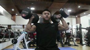 El culturista que da voz a los transexuales de Vietnam