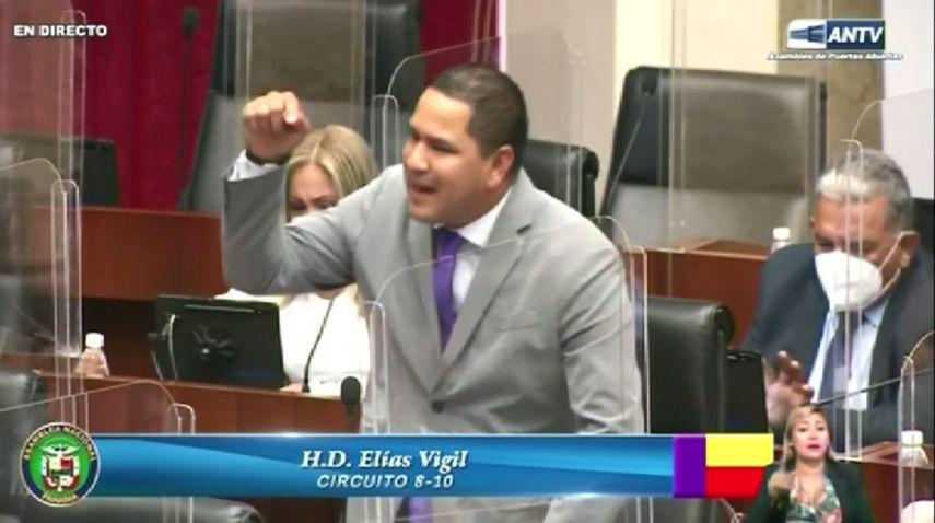 El diputado Elías Vigil denominó al Ministerio Público en el pleno de la Asamblea Nacional como la verdadera mafia.
