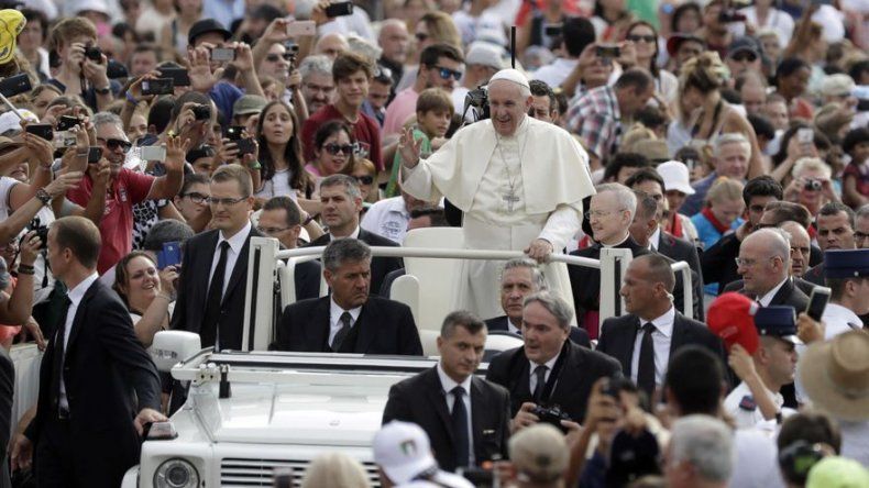 El papa propone incluir el medio ambiente en obras benéficas