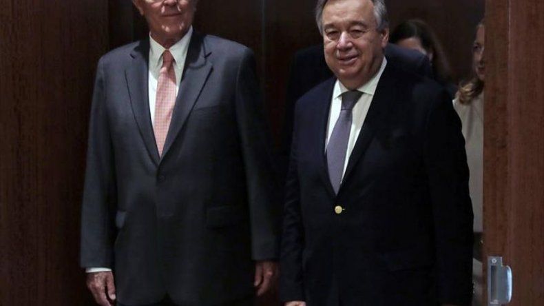 Presidente de Perú alerta sobre peligro de emigración masiva desde Venezuela