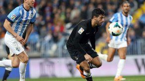 La Real Sociedad gana al Málaga con un tanto del mexicano Vela