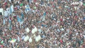 Miles de argentinos se manifiestan en contra de Macri