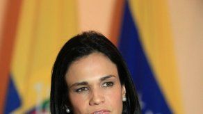 La canciller panameña viajará a Estados Unidos para reunirse con John Kerry