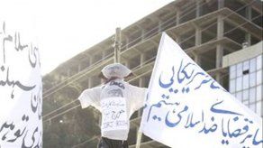 Afganos protestan contra soldado de EU que disparó a Corán