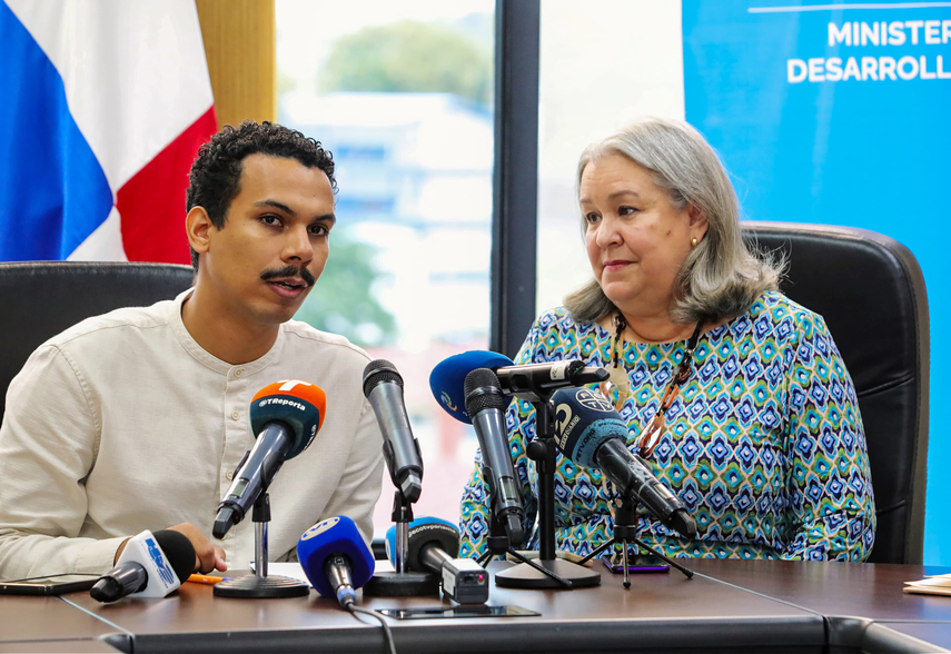 MIDES lanza Línea 147 de atención en salud mental