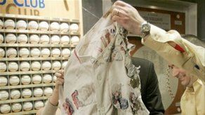 Camiseta de David Ortiz es puesta en subasta